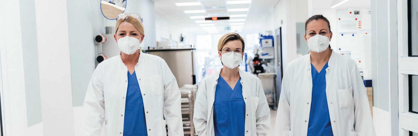 Dr. med Anja Kamp (Oberärztin), Priv.-Doz. Dr. med. Christina Grothusen (Oberärztin), MU Dr. Ivana Mihalikova (Funktionsoberärztin)